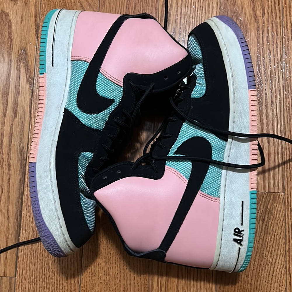 Nike Air Force 1 High Top 9.5